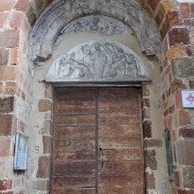 Door of church Église Saint-Pierre